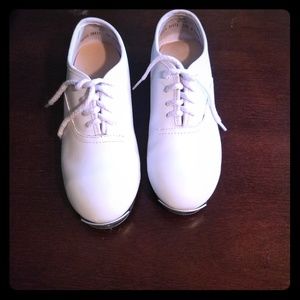 Kid Stevens Stomper w/buc taps